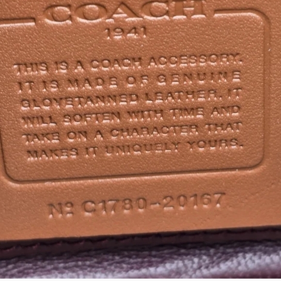 Coach 1941 Tan Snakeskin Link Details Clutch Wristlet EUC - Picture 4 of 11